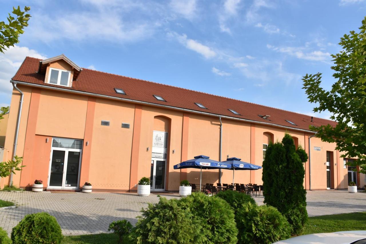 Stari Mlin Hotel Vrsac Exterior photo